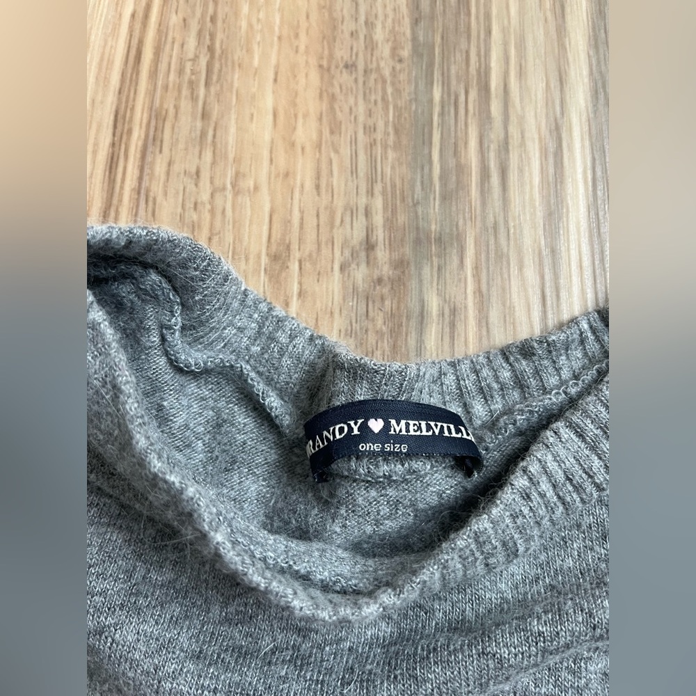Brandy Melville Sweater